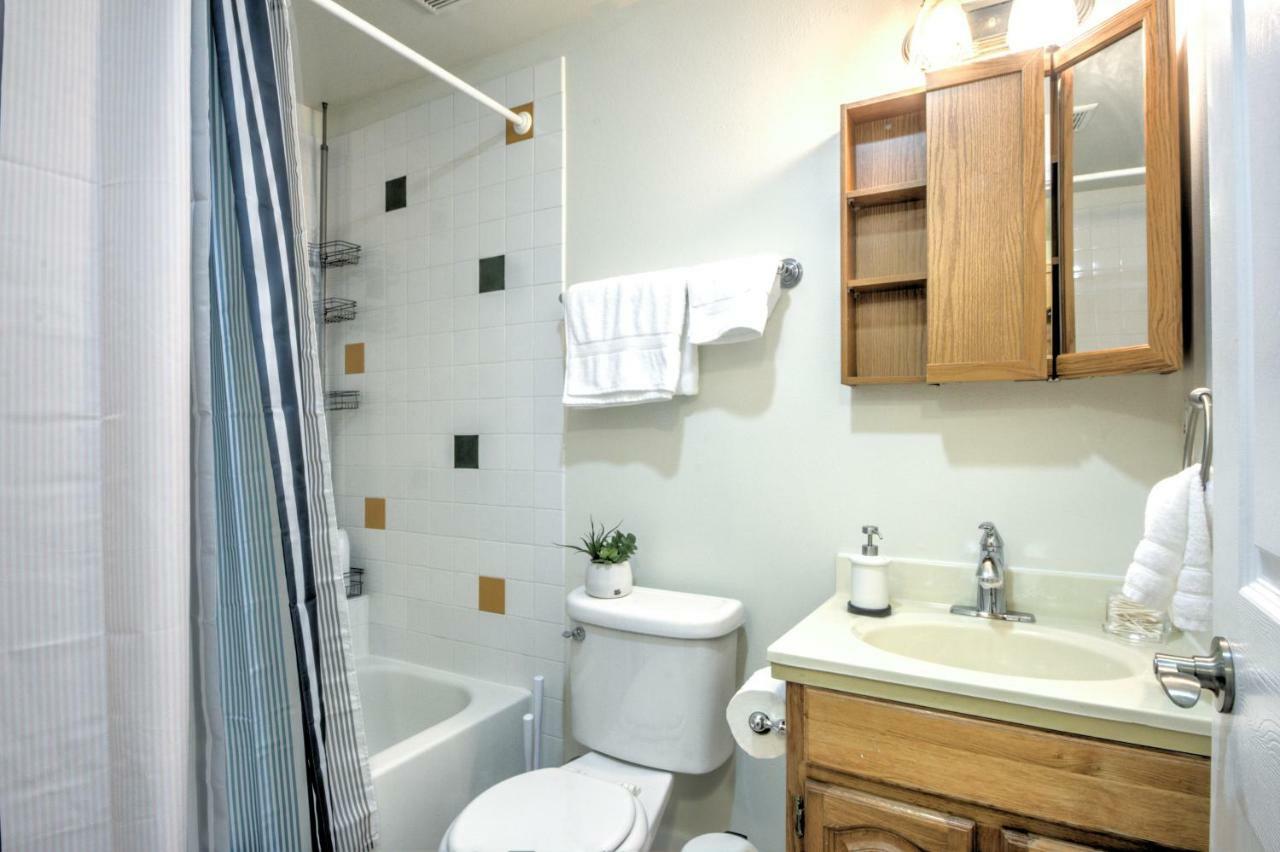 Capitol Hill Luxury Apartment *