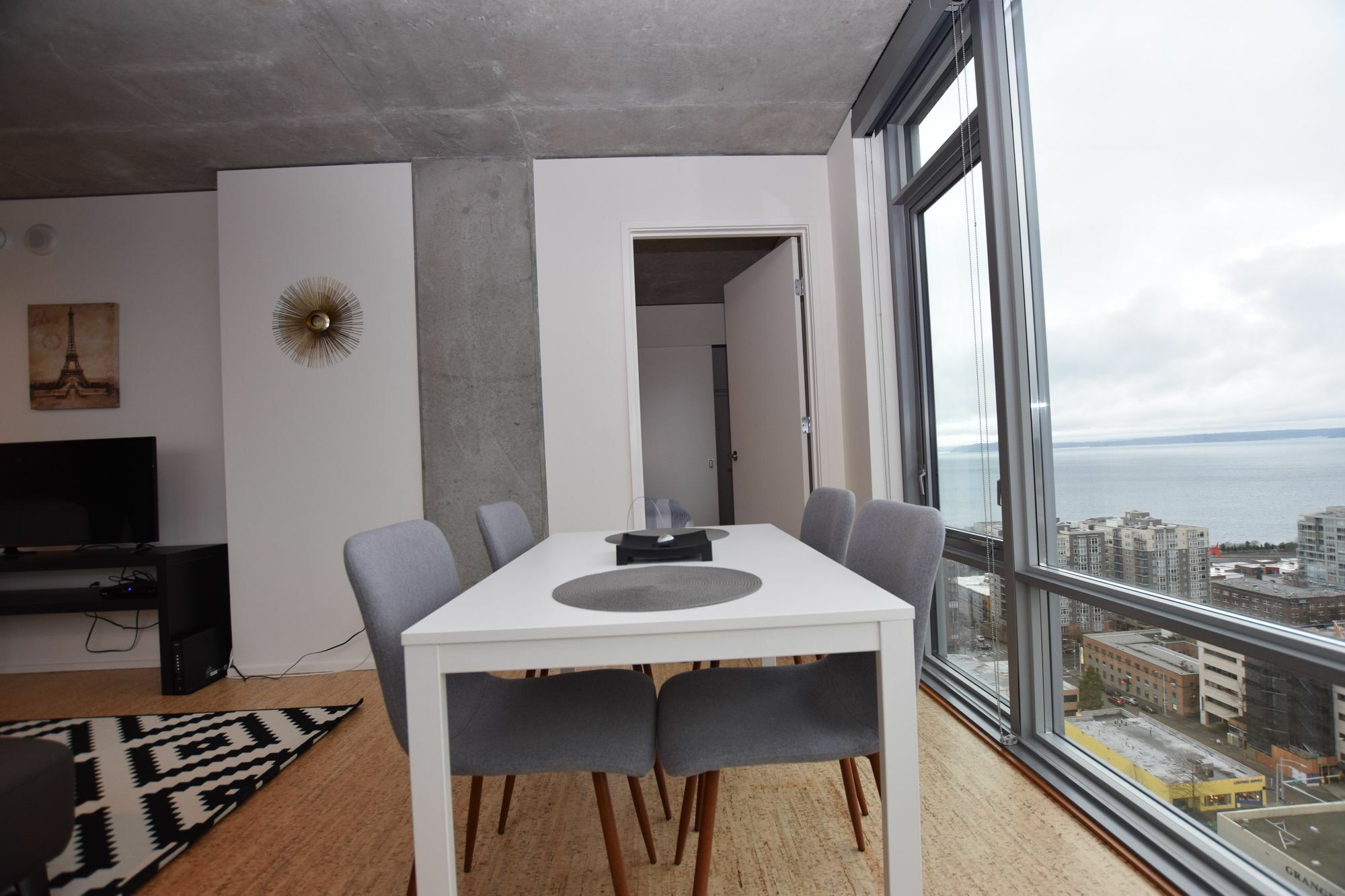 Apartment Belltown Corporate Housing By Luxe Hubs