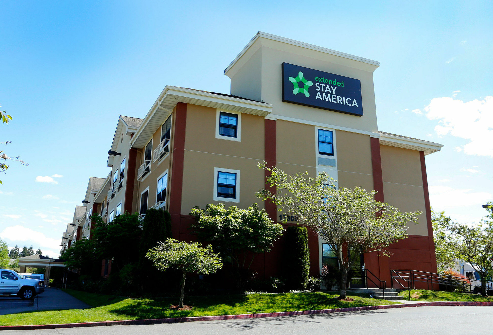 Extended America - - Northgate Seattle