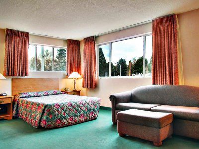 Eighth Avenue 2* Seattle