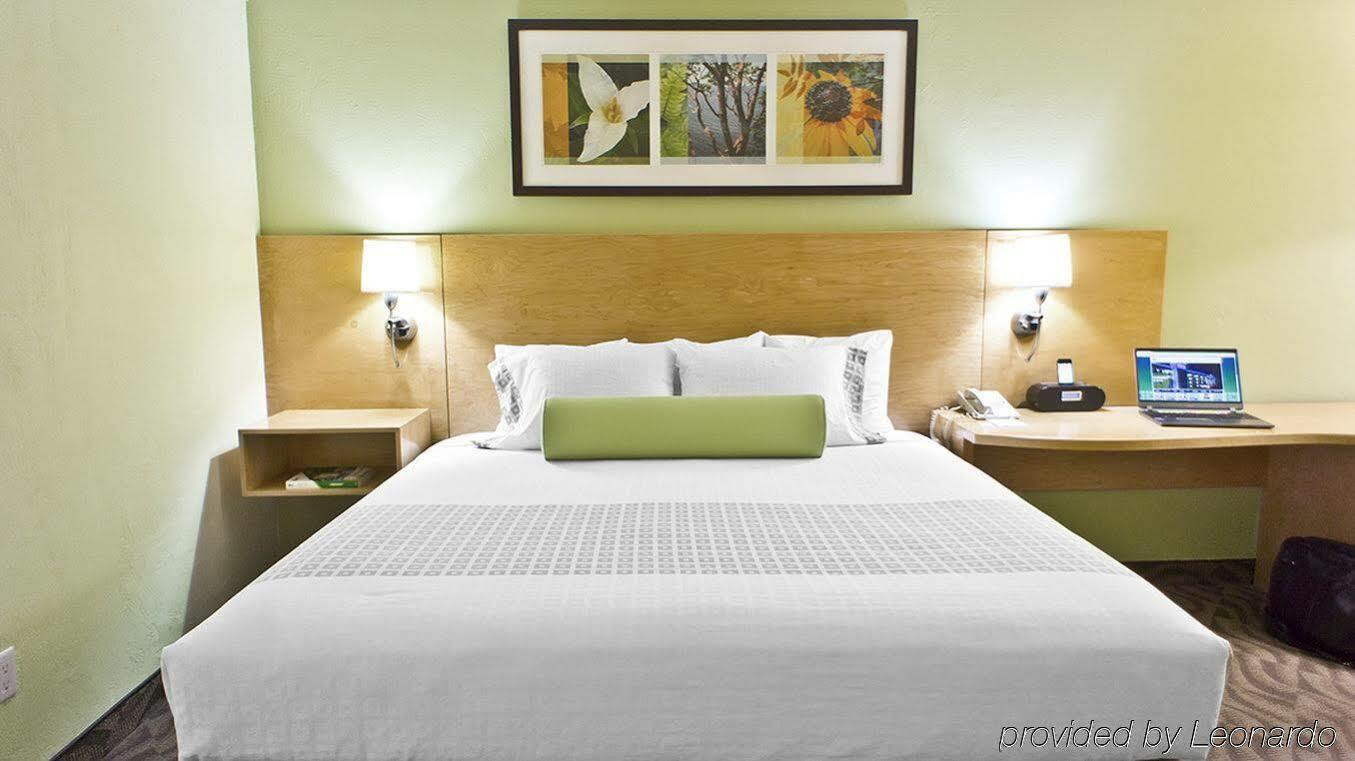 Nexus; Bw Signature Collection Hotel Seattle