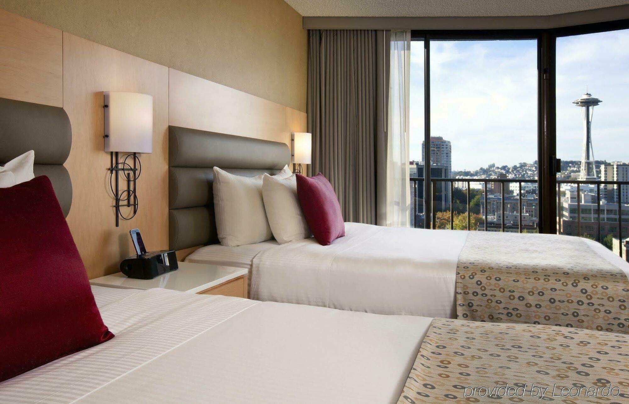 Warwick 4* Seattle