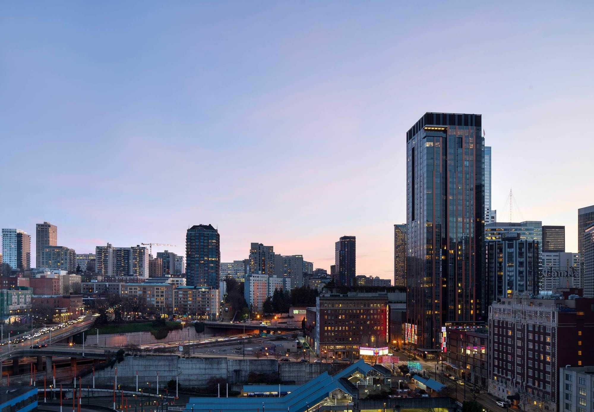 By Marriott Downtown Convention Center Hotel