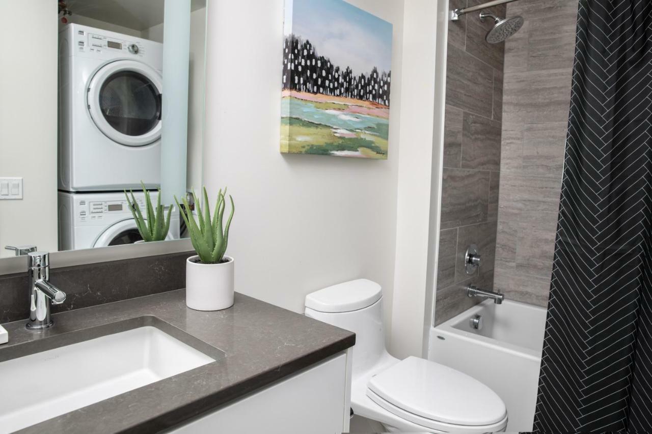 Domicile At Helios *