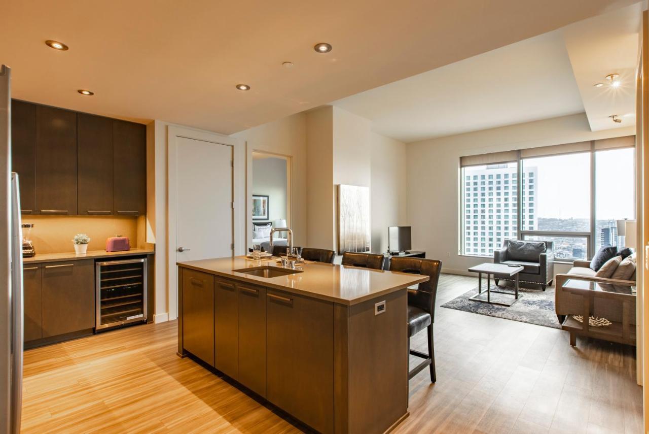Apartment Downtown Convention Center