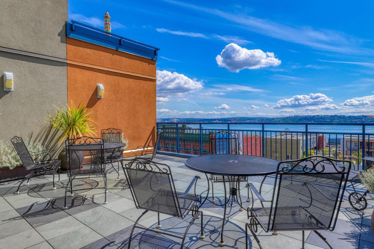 Belltown Court North