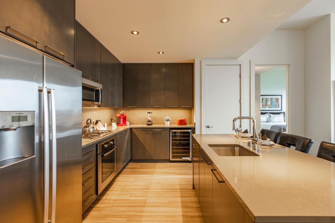 Downtown Convention Center Apartment