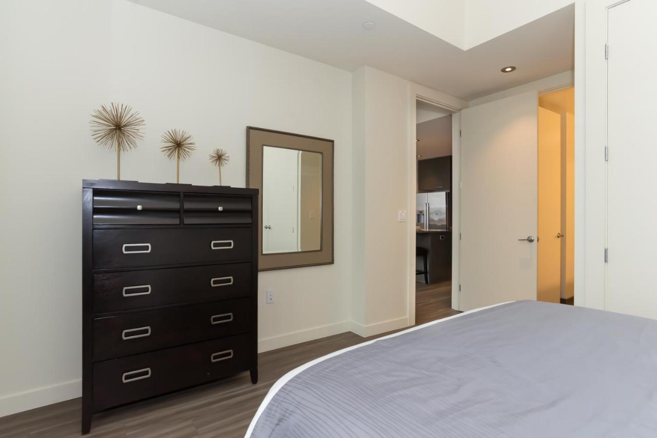 Downtown Convention Center Apartment