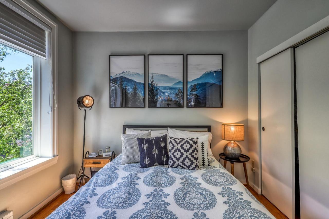 Belltown Court South Apartment *