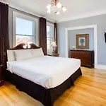 Marqueen Hotel