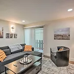 Cozy Seattle Apt In Ballard About 7 Mi To Downtown!