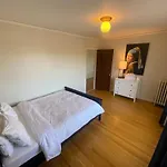 Furnished Apartments - Climate Pledge Arena Next Door