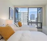 Exquisite Lodging Downtown Apartments
