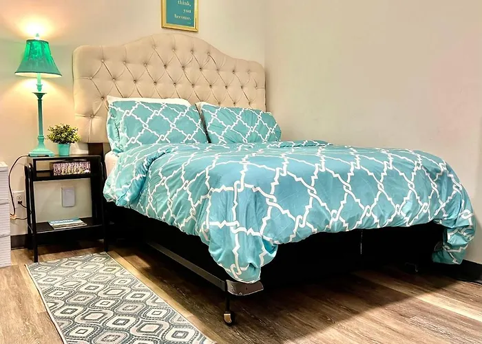 Private Room With Shared Bathroom On The 1St Floor 10 Minutes Walk To University Of Washington