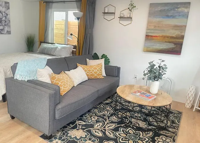 New Private Tiny Home Near Greenlake/Lightrail/I-5