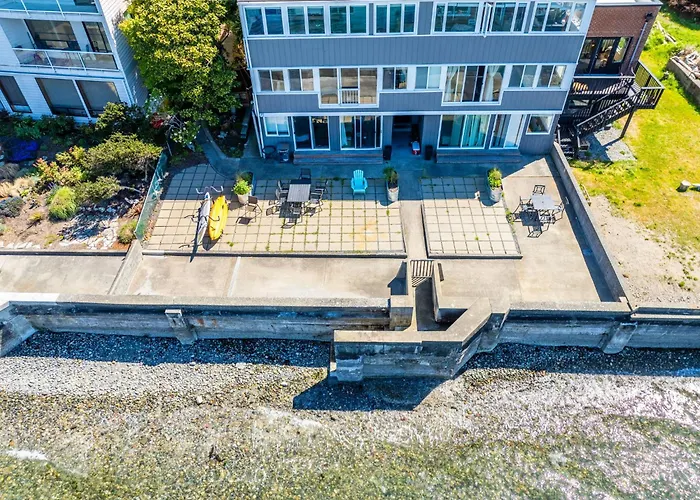 Seaside Serenity 1 Bedroom Apt With Balcony Near Alki