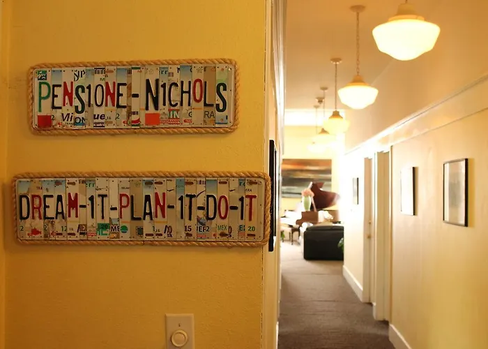 Pensione Nichols