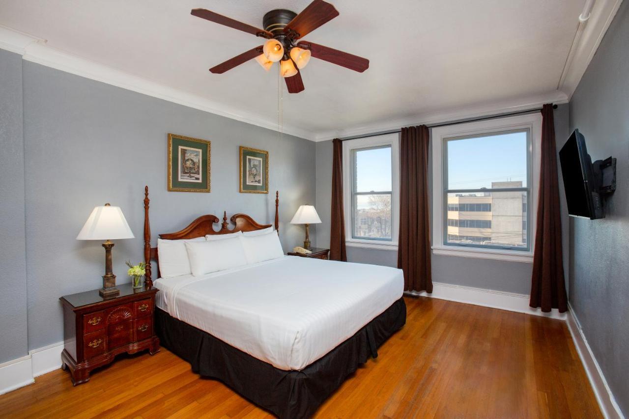 Marqueen Hotel 4*