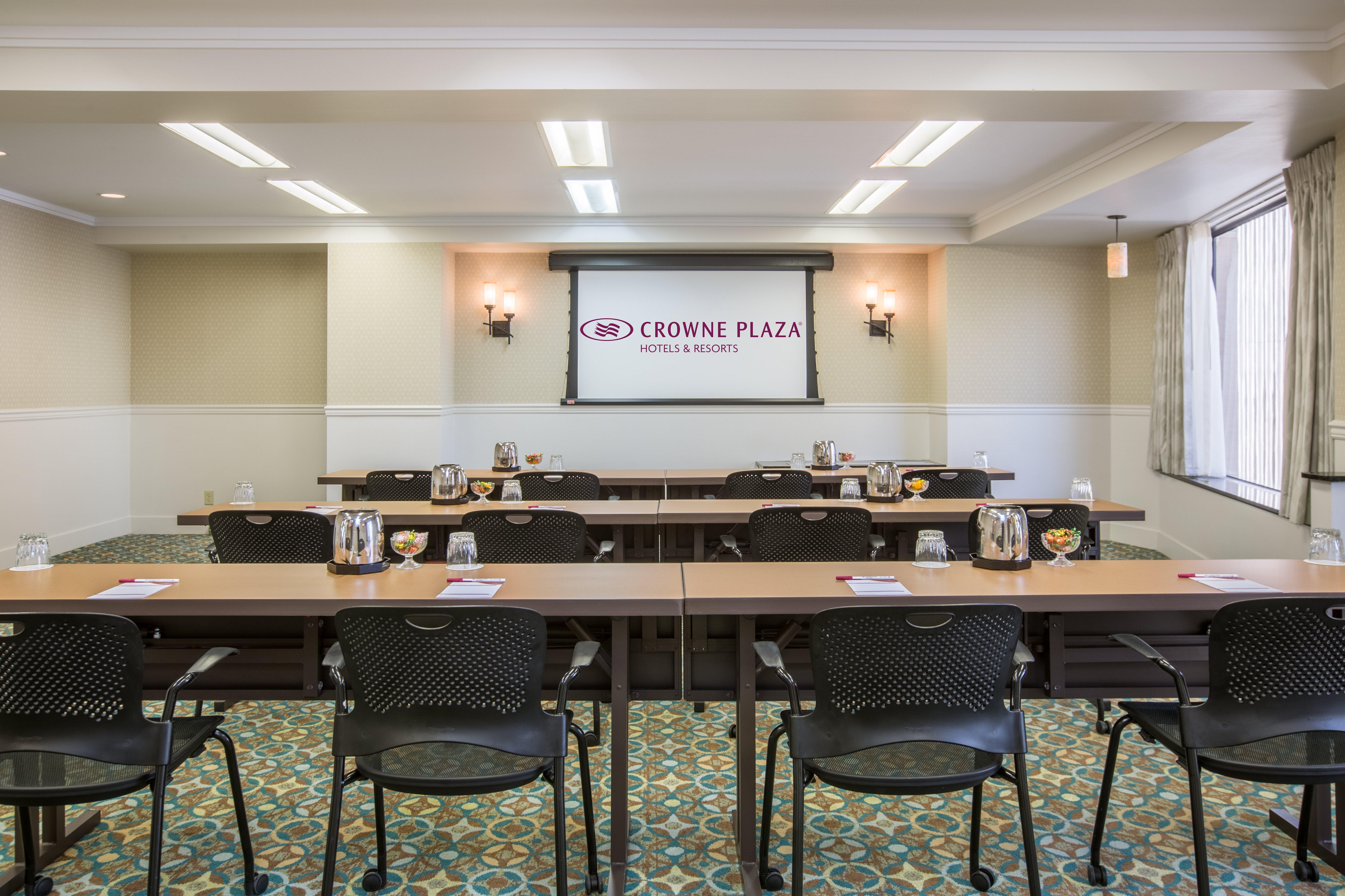 Crowne Plaza Newly Renovated With No Fee