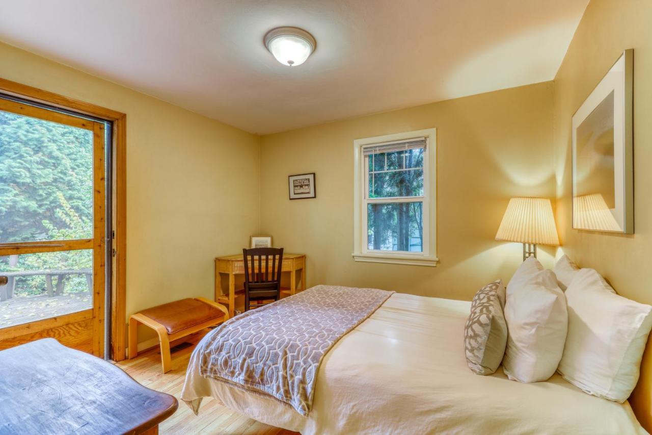Holiday home Husky Hideaway - 2 Bed 1 Bath Vacation In