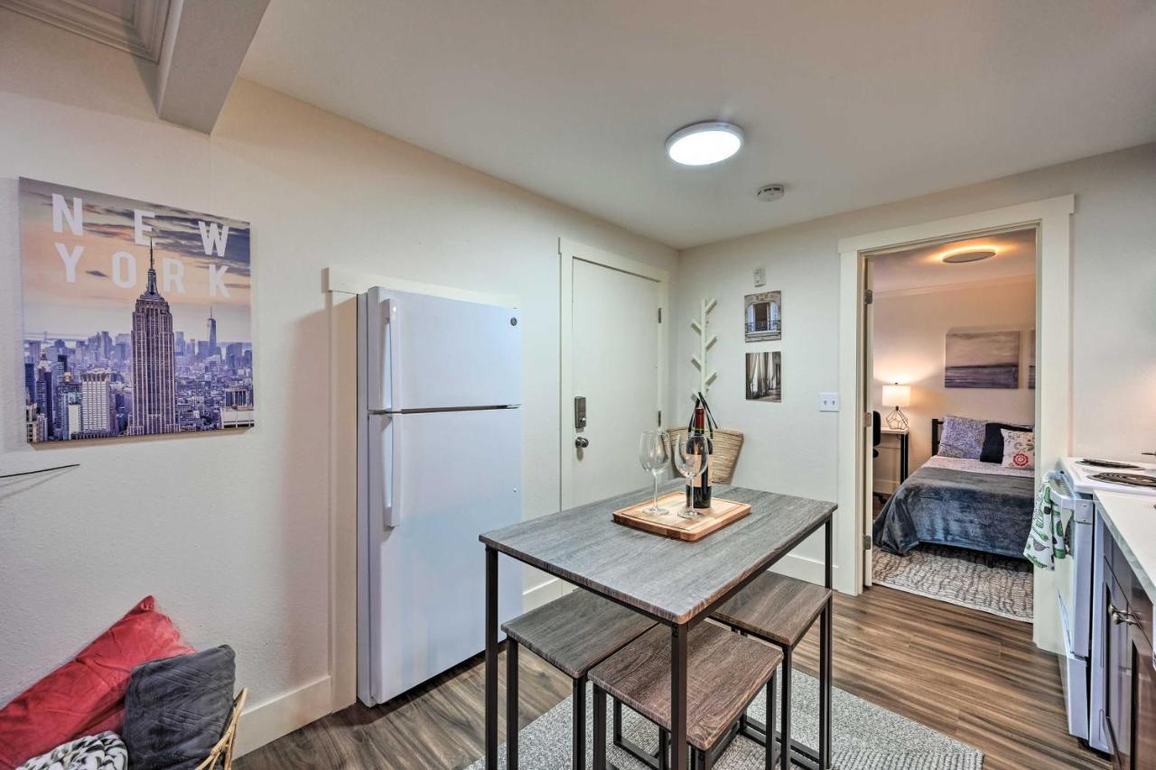 Apartment Cozy In Ballard About 7 Mi To Downtown!