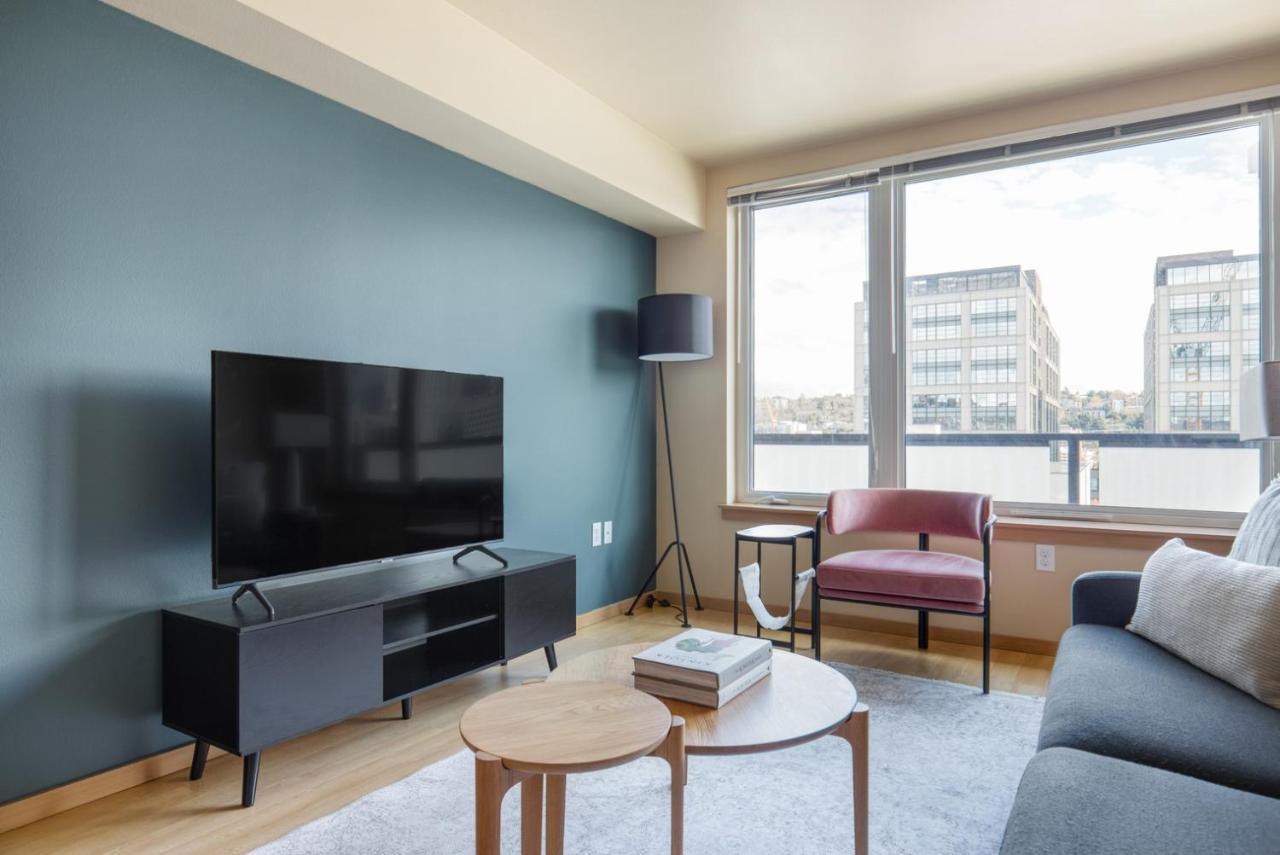 Queen Anne 1br W Gym Wd Lounge Roof Deck Sea-568 *