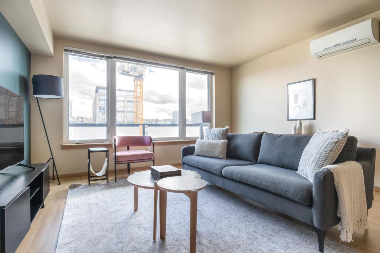 Queen Anne 1br W Gym Wd Lounge Roof Deck Sea-568 Apartment Seattle
