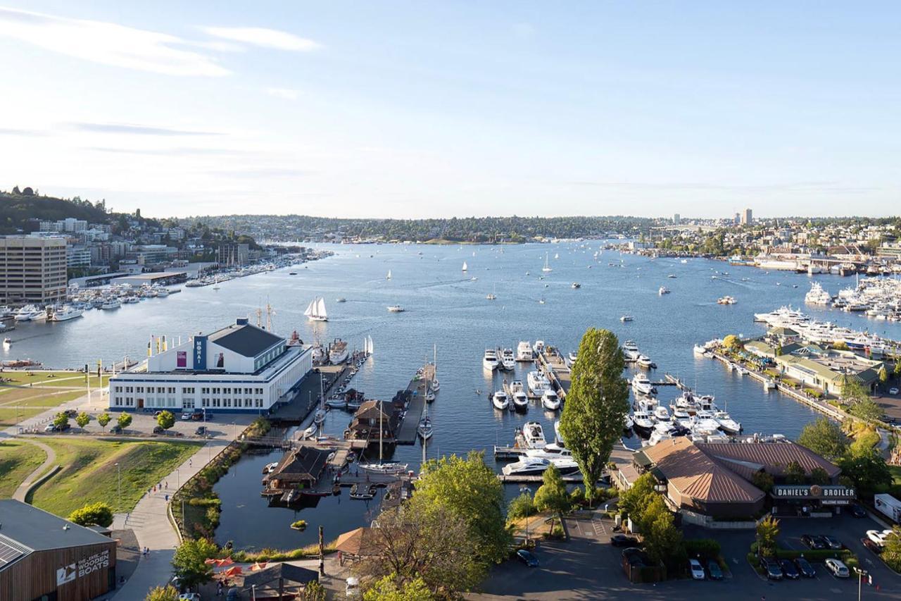 South Union 2br W Gym Roof Nr Restaurants Sea-554 Seattle