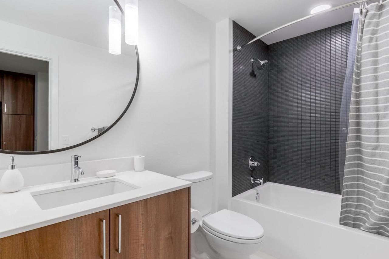 S Union 1br W Gym Wd Nr Whole Foods Sea-2