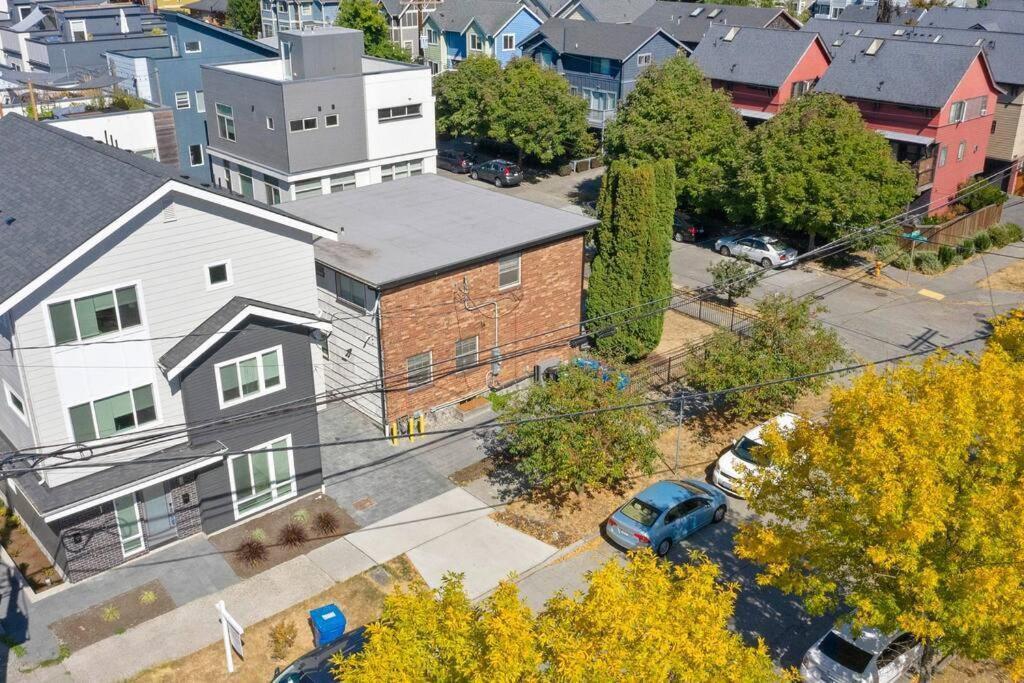 Pingu's Sweet - Micro - 91walkscore Apartment *