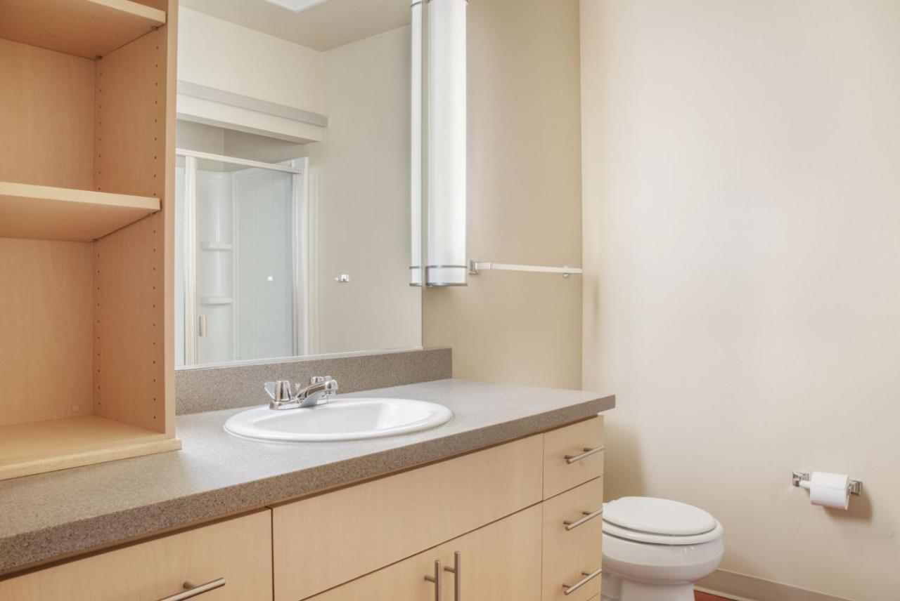Queen Anne 1br W Gym Wd Lounge Roof Deck Sea-574 Seattle