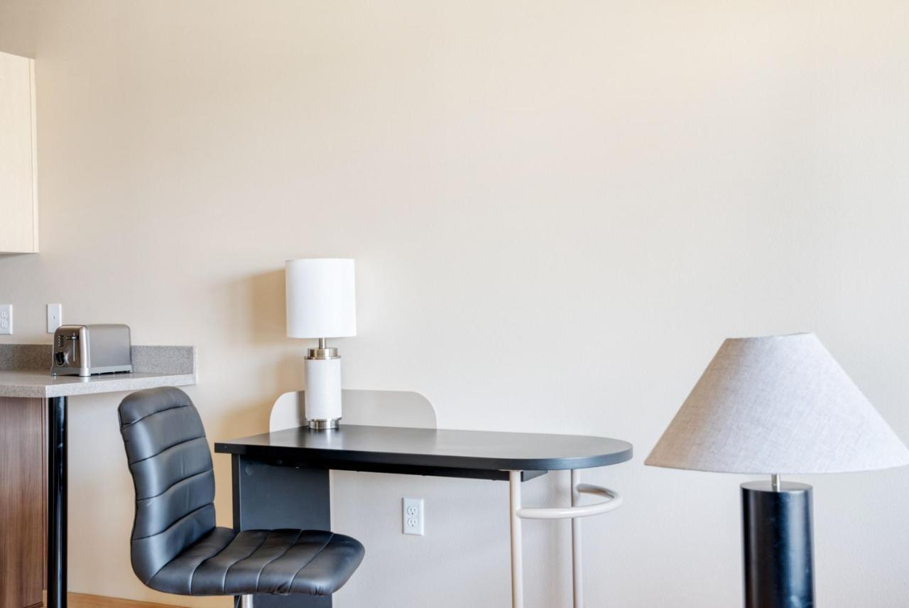 Queen Anne 1br W Gym Wd Lounge Roof Deck Sea-574 *