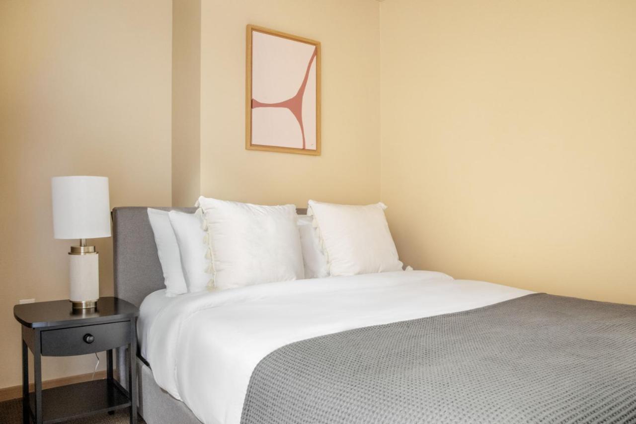 Queen Anne 1br W Gym Wd Lounge Roof Deck Sea-574 Seattle