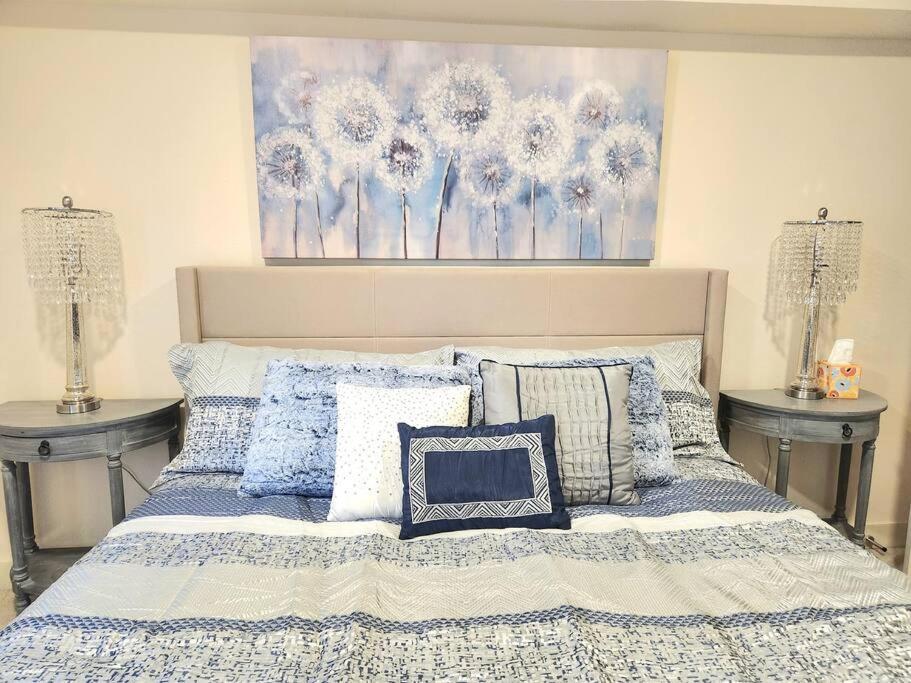 Cozy Contemporary 2br With Sofa Bed In The Office
