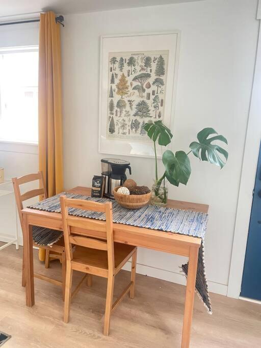 New Private Tiny Near Greenlake/lightrail/i-5 * Seattle