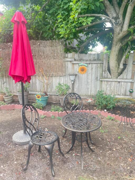 Holiday home New Private Tiny Near Greenlake/lightrail/i-5 *
