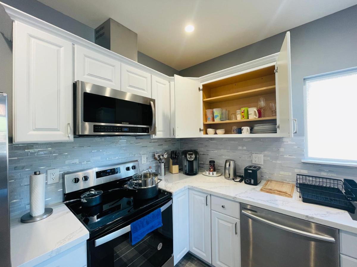 1st Line A With Air Conditioners Villa Seattle
