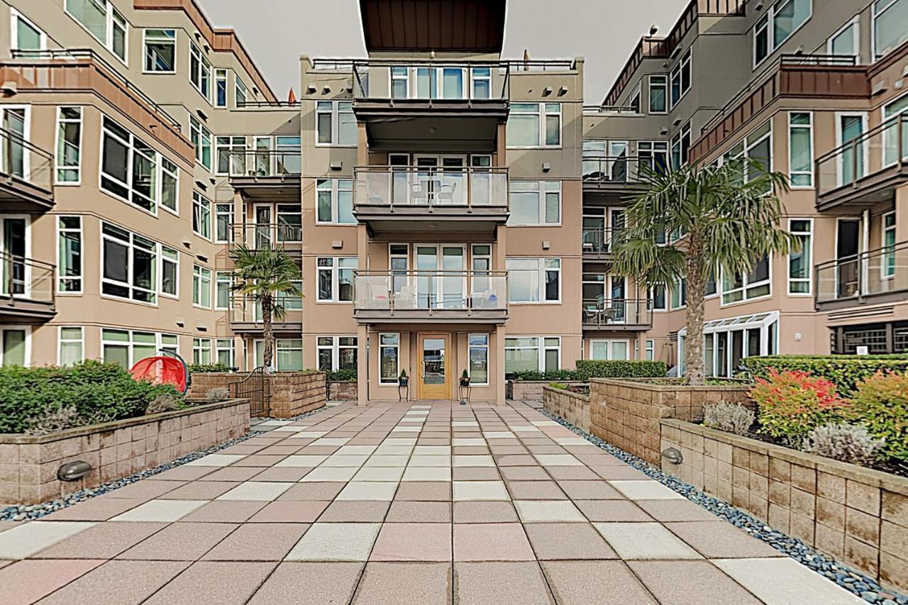 Apartment Piers At Pike Seattle