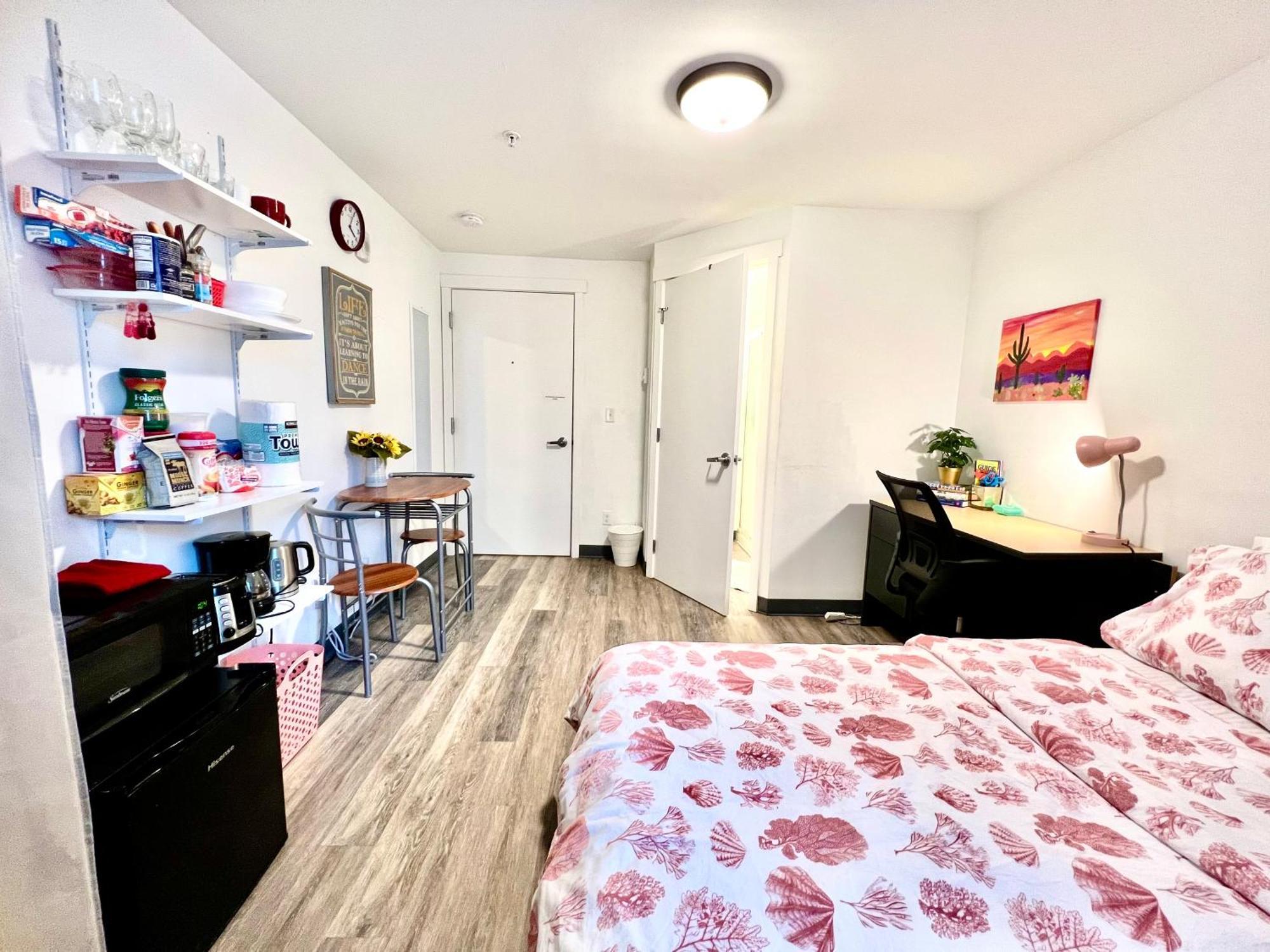 Apartment Micro 10 Minutes Walk To Of Washington Seattle