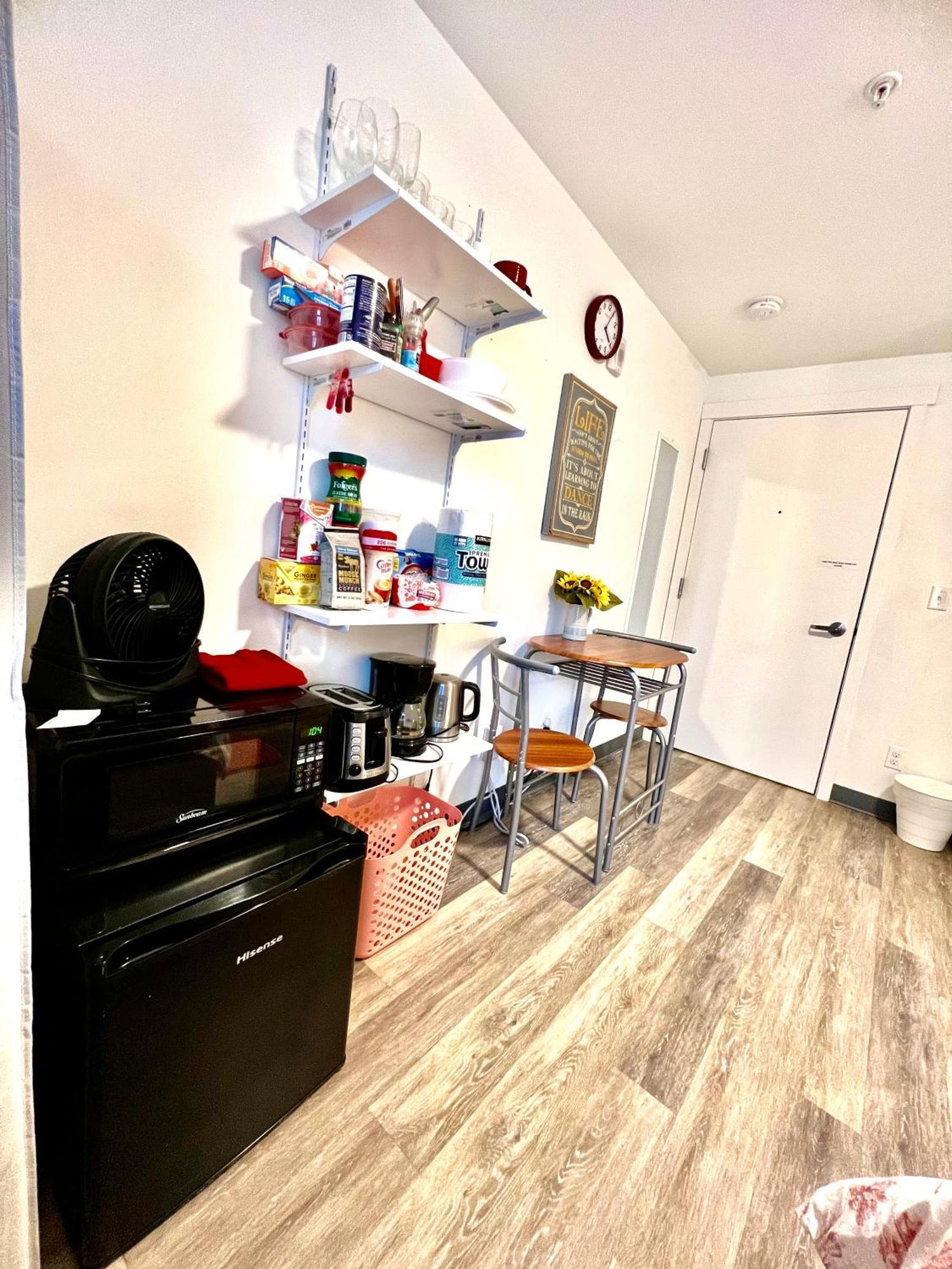 Apartment Micro 10 Minutes Walk To Of Washington *
