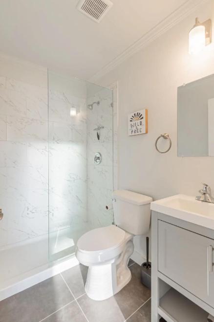 Luxurious 5 Bedroom With Ac And Ev Plug *