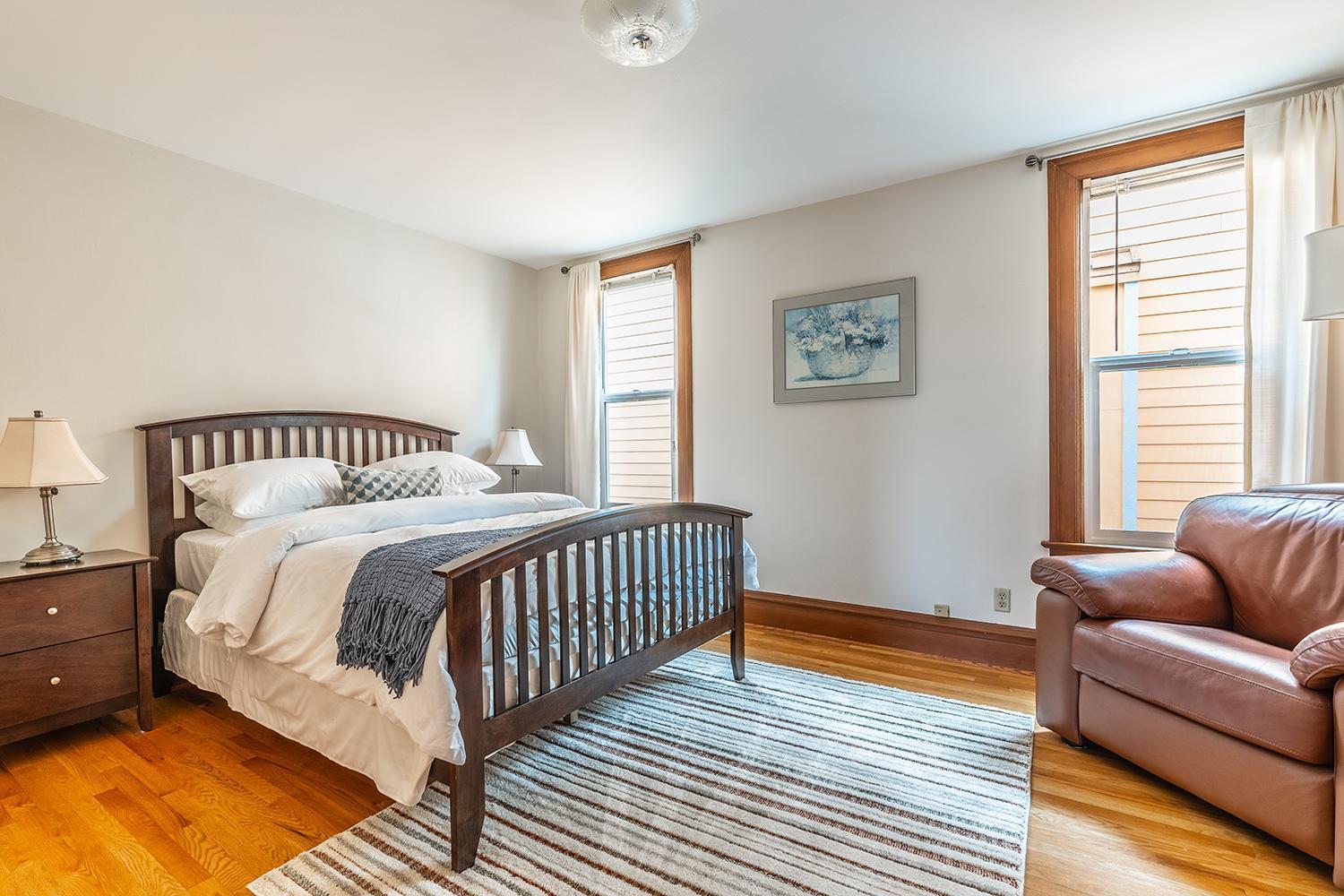 Charming Capitol Hill Craftsman Holiday home *