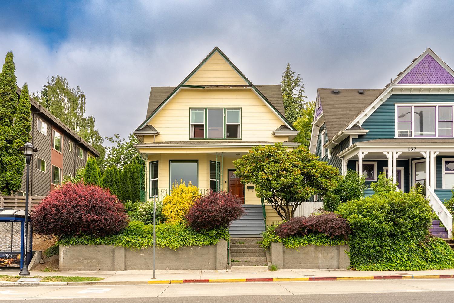 Charming Capitol Hill Craftsman *