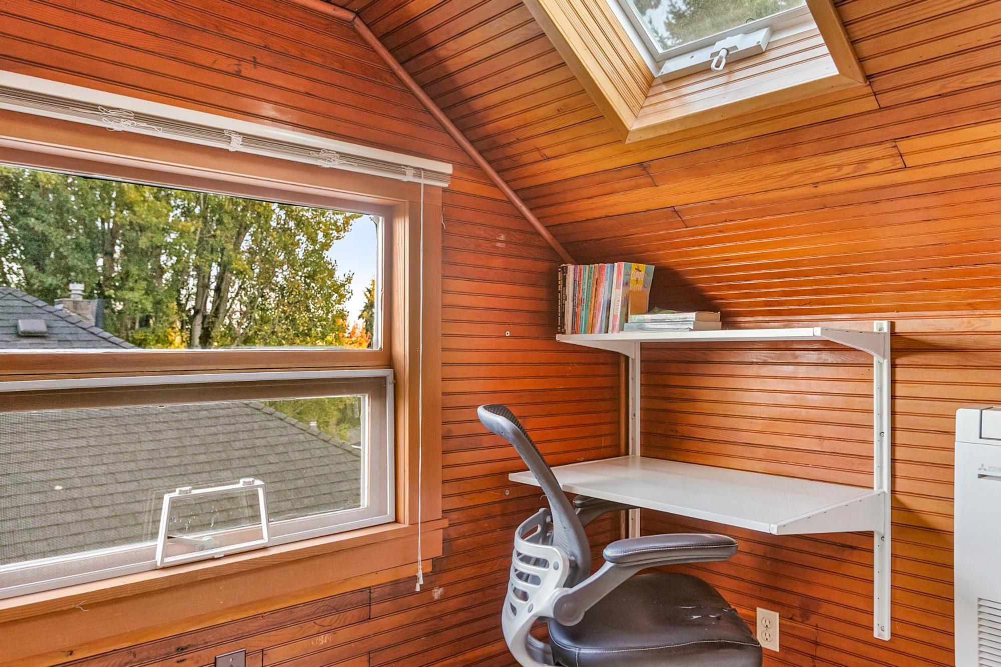 Apartment Treehouse Deck House At Seattle