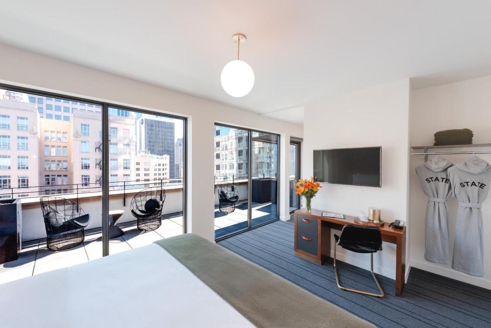 The State 4* Seattle