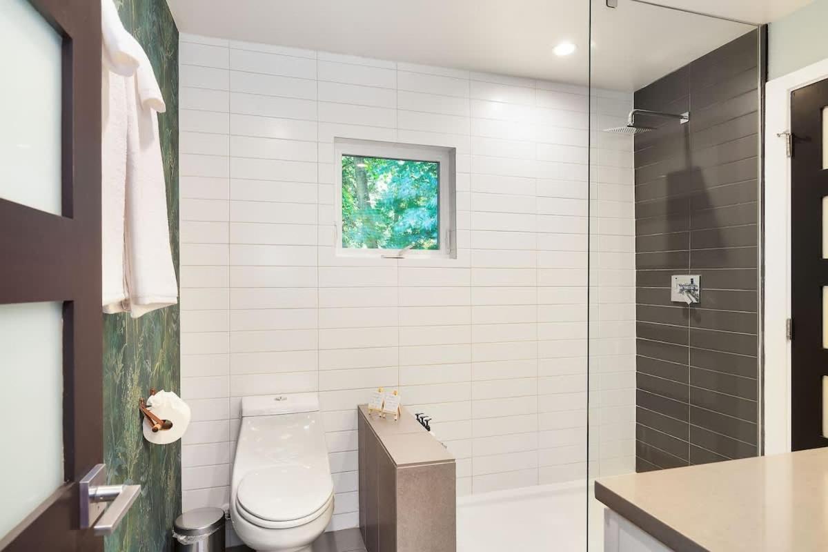 3bd Remodeled Near Seattle