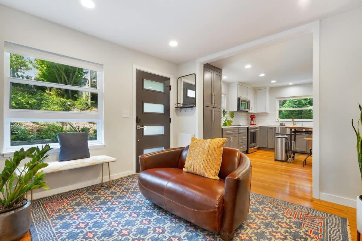 3bd Remodeled Near *