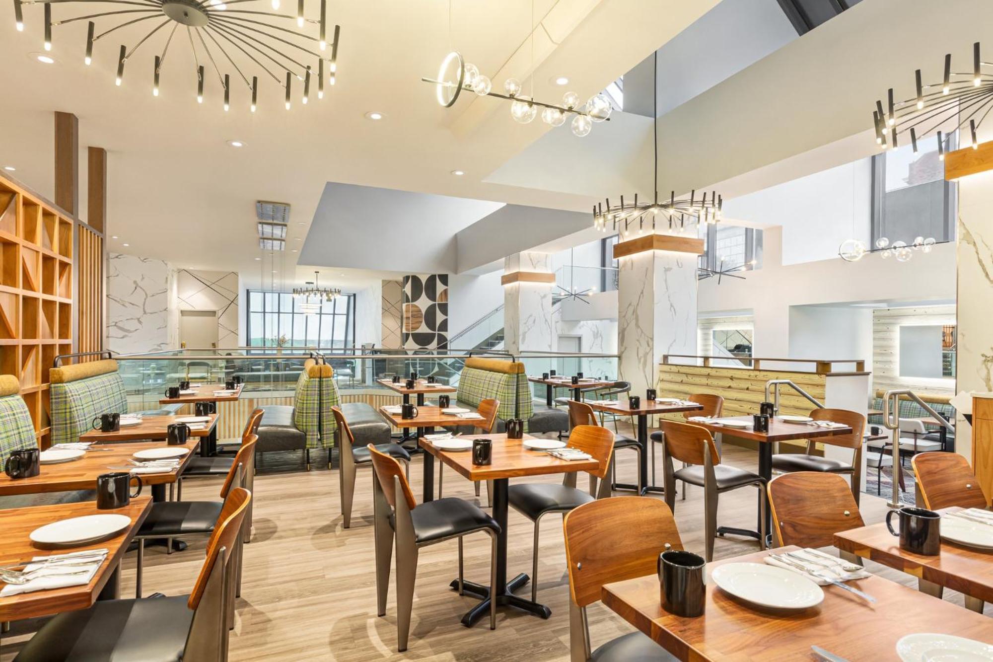 Crowne Plaza Newly Renovated With No Fee 4* Seattle