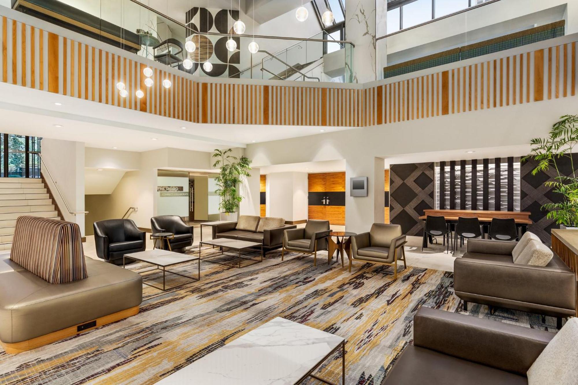 Crowne Plaza Newly Renovated With No Fee 4* Seattle