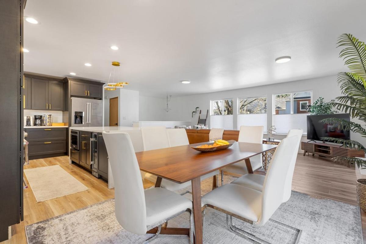 Holiday home Urban Oasis With Cedar Hot Tub Seattle